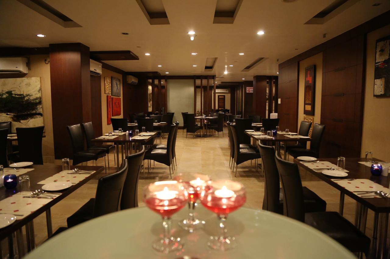 Hotel Md'S Continental Джорхат Экстерьер фото